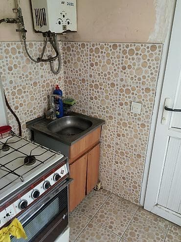 ev kirayesi: İnşaatçılar metrosuna yaxın xazeykalı ev verilir 1 otaq. 2 nəfər üçün — 4