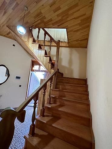 mesdagada heyet evleri: İki mərtəbəli həyət evi Umumi 5otaqli. - Planlaşdırma: geniş qonaq — 10