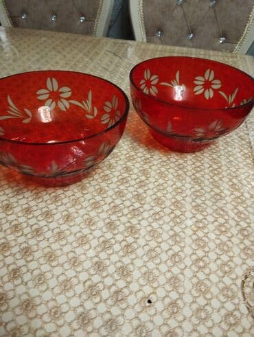 salat: Qırmızı şüşə qablar dəsti – 2 ədəd - Material: şüşə - Rəng: tünd — 2