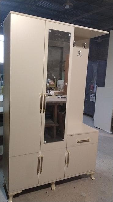 пуфик в коридор: С зеркалом — 3