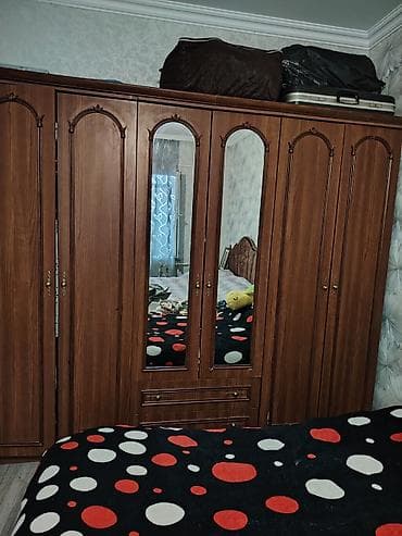 Yataq otağı üçün geniş gardırob - Material: taxta teksturalı MDF/LDSP