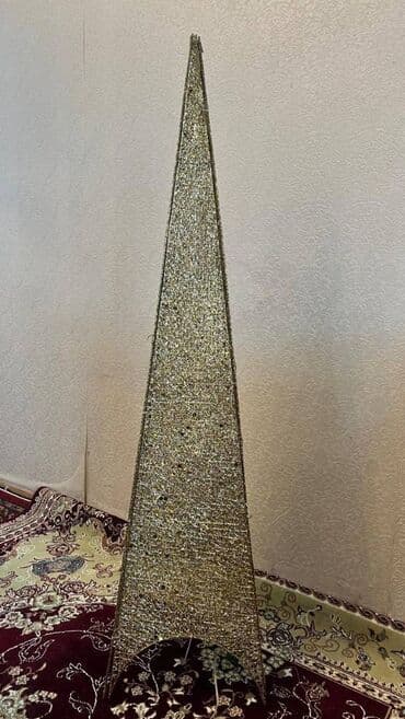 yolka gence: Yolka isiqlanan 15 azn — 1