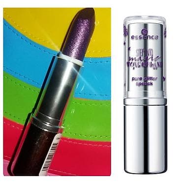 karite lip plumper: Помада Essence . Блестящая вся с блёстками. Новая . Из Голландии — 1