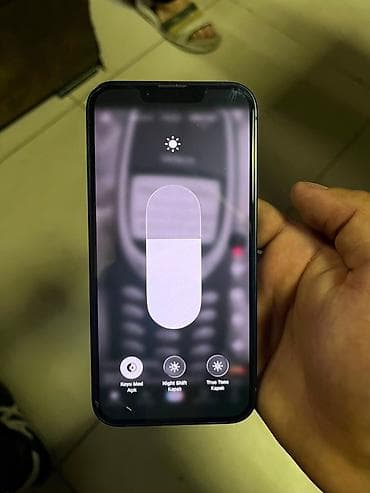 iphone 13 ekran: IPhone 13, Midnight, Face ID — 1
