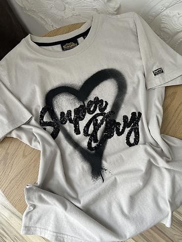 Superdry qadın T‑şörtü - Brend: Superdry (Official Merchandise) - — 1