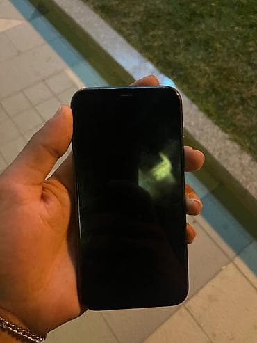 macbook 12: IPhone 11, 128 GB, Jet Black, Face ID, Qırıq, Simsiz şarj — 5