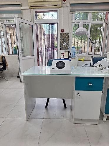Mebel: Düz masa, Siyirməli, Polkalı, Şüşə, Kredit yoxdur — 1