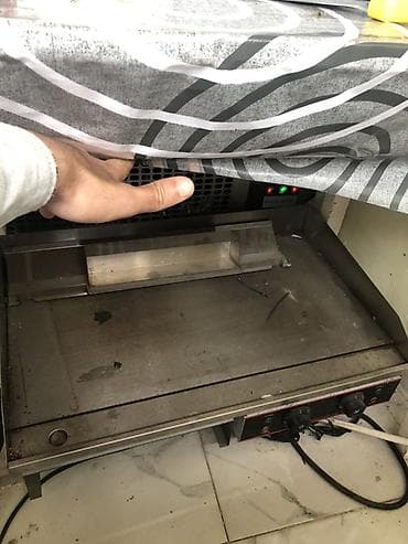 kafe divanı: Satış üçün kafe/fast‑food avadanlıqları paketi Məhsul tərkibi: - — 2