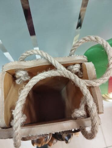 taxtadan gul qablari: Bir vaza — 3