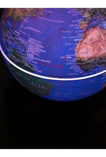 Güzgülər: Təsvir Avtomatik qaldırma funksiyası ilə havaya qalxan işıqlı qlobus — 5