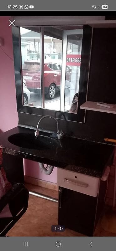 guzgu komod: Salon üçün lavabo dəsti və su qızdırıcısı - Qara rəngli, parlaq — 1