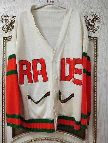 Palver 44 razmer cəmi 2 dəfə geyinilib lalafo.az -da Palver 44 razmer cəmi 2 dəfə geyinilib