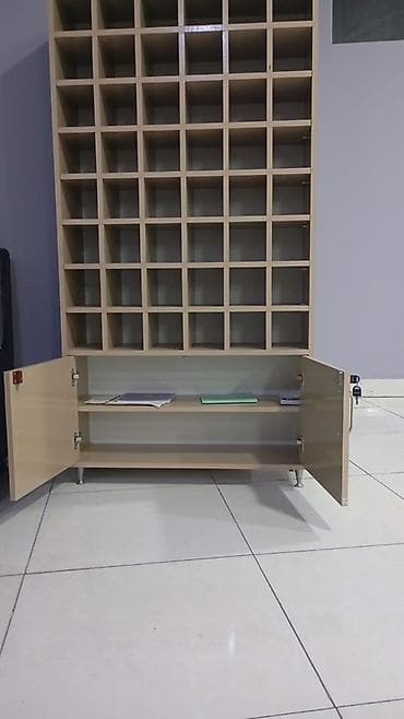 divar refi: Ofis üçün çoxgözlü saxlama rəfi,siqaret vitrini - Material — 1