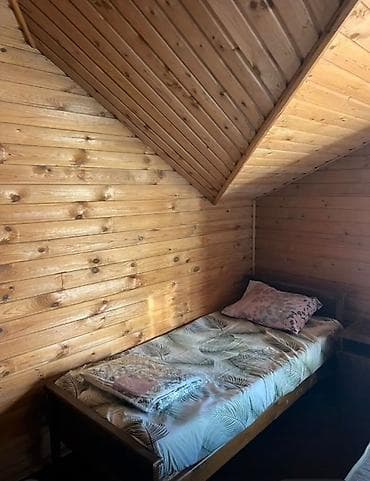 ev satilir bakida: Hovuzlu mərdəkanda bağ evi kiraye verilir 850 azn uzun müddətli — 10