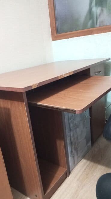 стол письменный: Прямой стол, С полками, С выдвижными ящиками, Ламинат текстурный, Без гарантии, Нет кредита — 2