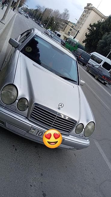 disk teker r18: Mercedes-Benz E-Class (W210) sedan - Kuzov: gümüşü rəng, 4 qapı, tam — 1
