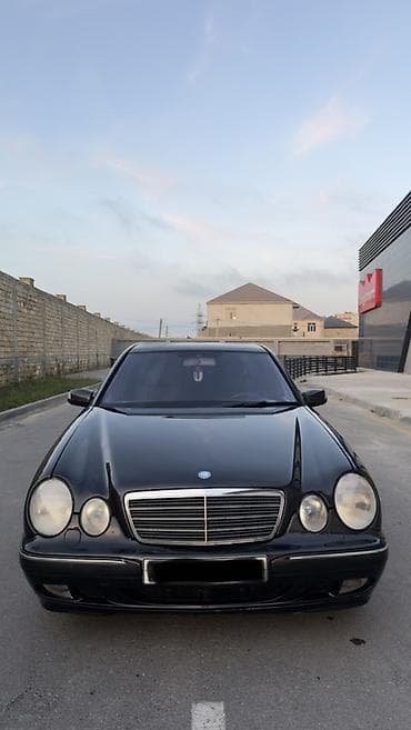 ford transit 1997: Mercedes-Benz E 220: 2.2 l | 2000 il Sedan — 1