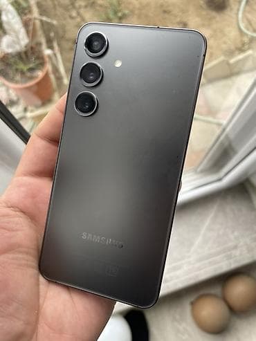 akumlyator alisi: Samsung Galaxy S24, 256 GB, rəng - Qara, İki sim kartlı — 1