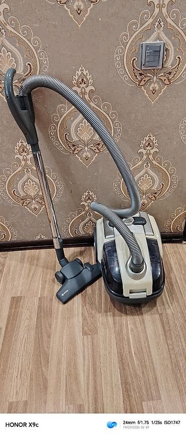 pilesos: VITEK tozsoran - Tip: Torbalı/konteynerli döşəmə tozsoranı - Güc — 2