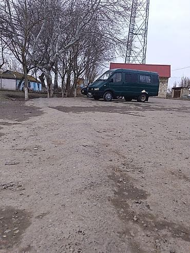 turbo.az kreditde olan avtomobiller: QAZ GAZel: 2.7 l | 1999 il 2000 km Mikroavtobus — 8