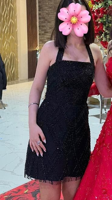 1dəfə geyinilib,S ölçü,Qara gecə donu – qısa, zərif və parla - Rəng