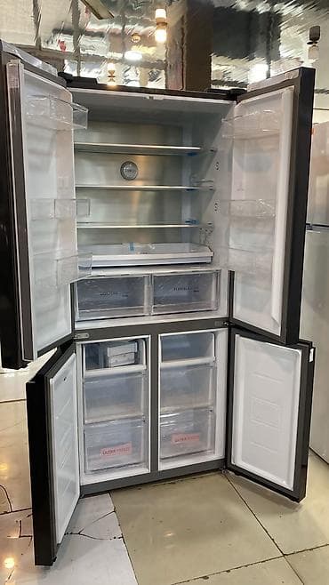 Dörd qapılı, geniş tutumlu soyuducu-dondurucu. - Üst hissə: İki