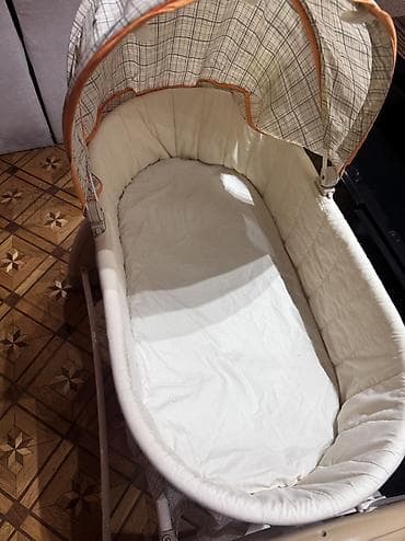 parket satilir: Oğlan və qız üçün, Beşik, Matras ilə, Yellənmə mexanizm ilə — 3