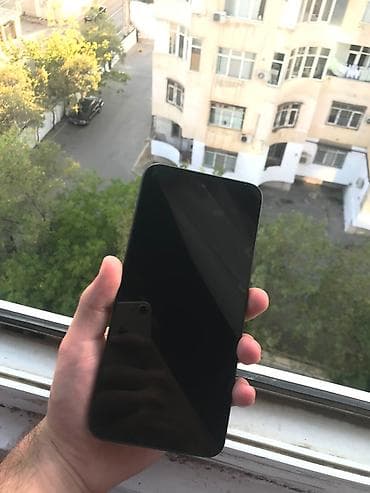 Xiaomi: Xiaomi 15, 256 GB, rəng - Qara, 
 İki sim kartlı — 2
