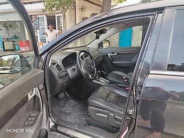 Chevrolet Captiva: 2.4 l | 2012 il 259444 km Krossover — 9