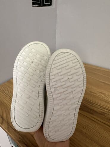 детские вязаные кеды: Uşaq idman ayaqqabısı 27-28 ölçüyə uyğundur - Rəng: ağ və boz — 4