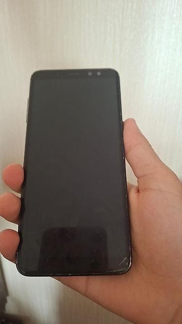 mp 3 player: Samsung Galaxy A8 2018, 64 GB, rəng - Qara, İki sim kartlı — 1