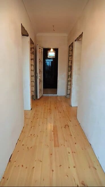 çiləgərdə ev: Ev Maştağada Çiləgər deyilən ərazidə satılır Həyəti 1.5sotdur 3 otaq 1 — 3