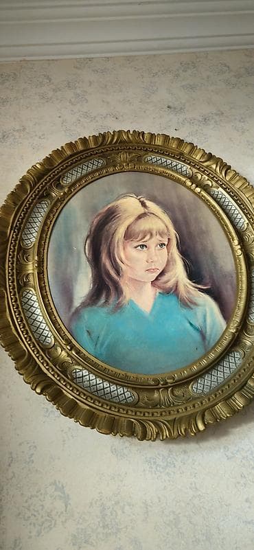 ev ucun nerdivan: Oval portret tablo – qız uşağı təsviri - Texnika: yağlı boya — 3