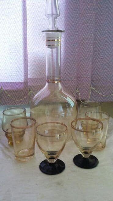 15 neferlik paytaxt salatı: Qrafin 6-rumkasi 15 azn — 2