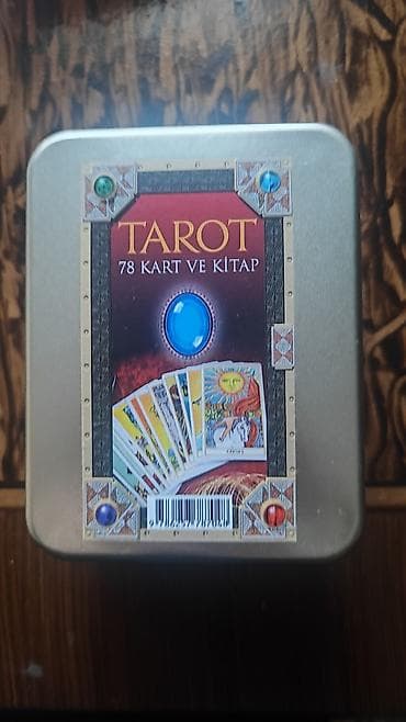 kubik daş: Məhsul: Tarot dəsti – 78 kart və kitab Tərkib: - 78 ədəd klassik — 1