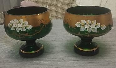 qoz tingleri: Şüşə bədii qablar – 2 ədəd dəst - Material: qalın, rəngli şüşə — 2