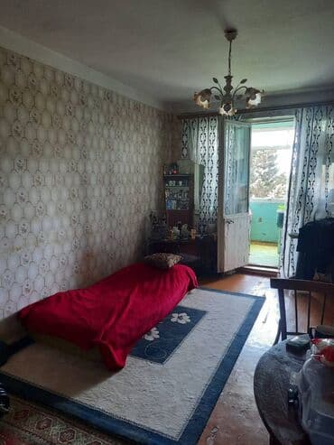 ev alıram: Bakı, 4 otaqlı, Köhnə tikili, m. Xalqlar Dostluğu, 98 kv. m — 1