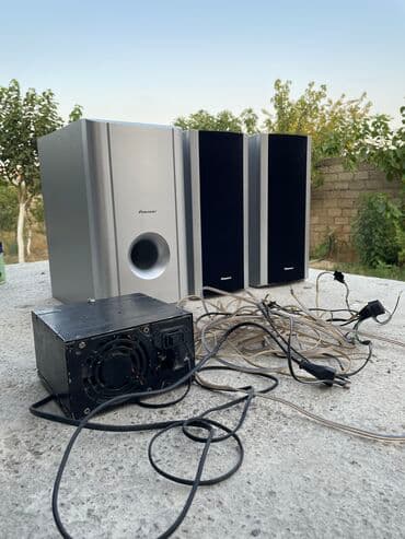 Kompüter və noutbuk aksesuarları: Pioneer kalonkalar istifadə eləmədiyimə görə satıram səs effekti — 9