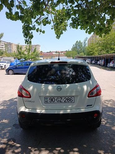 Продажа авто: Nissan Qashqai: 2 л | 2010 г. Кроссовер — 4