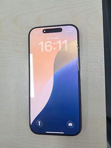 apple iphone 3g: IPhone 16 Pro, 128 GB, Qara, Barmaq izi, Face ID — 1
