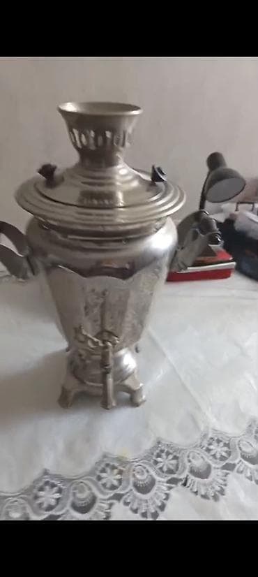 Elektrik samovar yenidir islenmeyib - Material: cilalanmış metal/krom