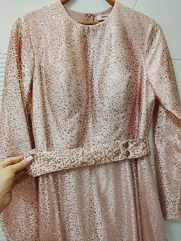 Toy paltarları və aksesuarları: Toya birdefe geyinilib 3 4 saatliq.200 m alinib — 2