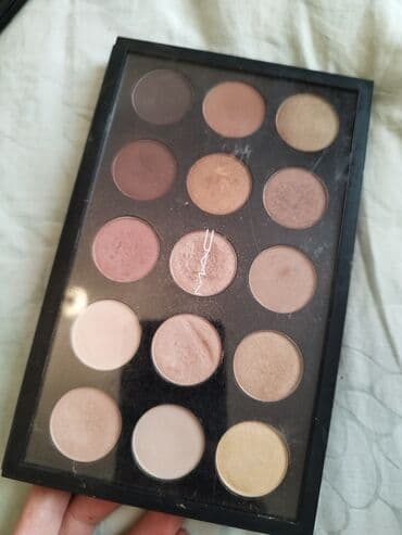 göz altı ləkələr: Göz kölgələri, Kryolan, Ünvandan götürmə — 9