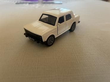 LADA 2106 miniatur avtomobil modeli - Miqyası: təxmini 1:43 (kompakt