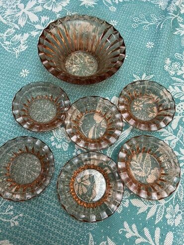 tap az qa qacaq: Altı ədəd kiçik boşqabdan və bir ədəd böyük qabdan ibarət dəst. Bütün — 1