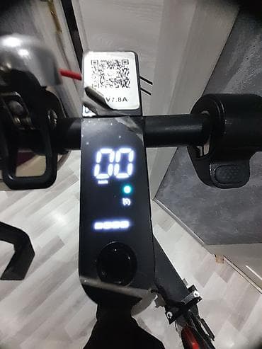 100$ nece manatdi: İşlənmiş Elektrik samokat 8", ≤ 250 Vt, 26 - 35 km/s, Ünvandan götürmə — 5