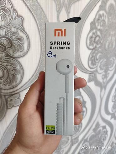 bulutuzlu nausnik: Qulaqcıq nauşnik super səs keyfiyyəti Əhmədli metrosuna pulsuz — 1