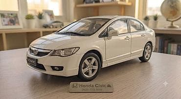 mini disk: Honda Civic 2008 modelinin 1:18 miqyaslı kolleksiya avtomobili təqdim — 1