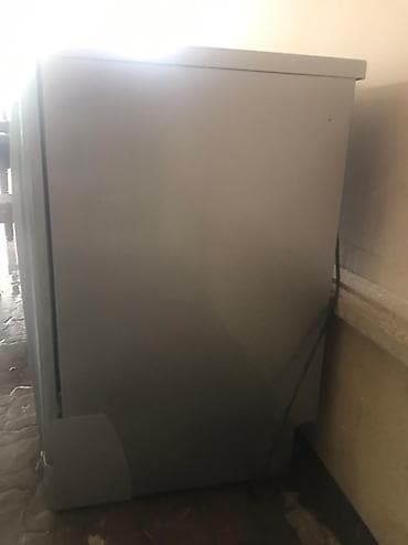 qab yuyan: Qabyuyan maşın Indesit, Tam qabaritli (60 sm.), İşlənmiş — 2