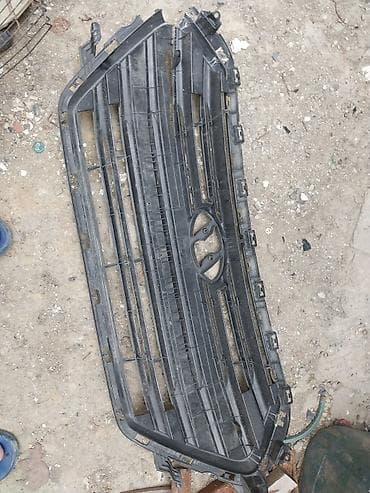 sendvic panel satilir: Məhsul: Avtomobilin ön radiator barmaqlığı (panjur) Təsvir: - — 3